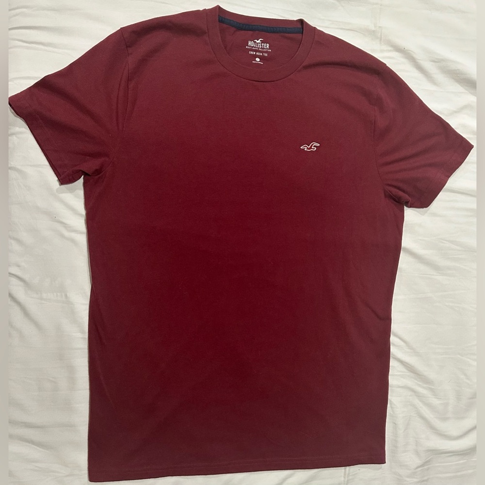 EUC Hollister TShirt